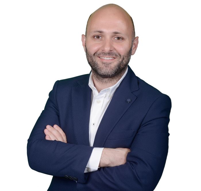 Burak Karslı