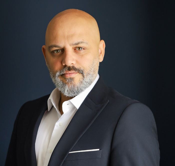 Onur Uğur